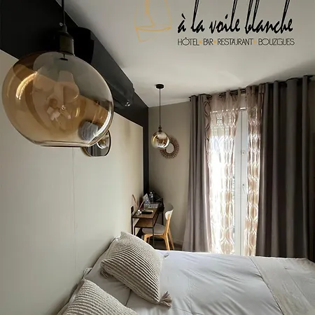 Hotel A La Voile Blanche 3*