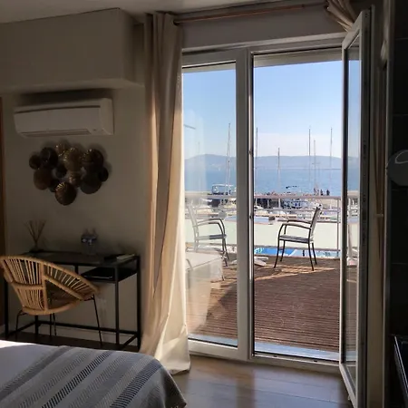 A La Voile Blanche Bouzigues