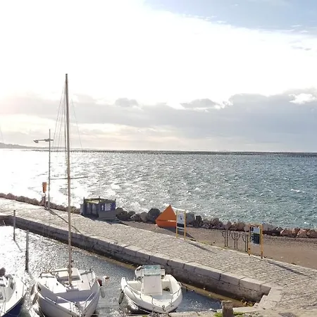 מלון A La Voile Blanche בוזיג