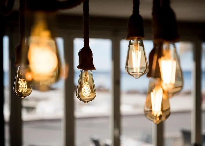 A La Voile Blanche Bouzigues