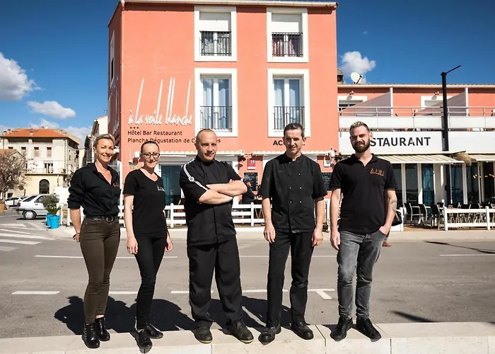 Hotel A La Voile Blanche 3*